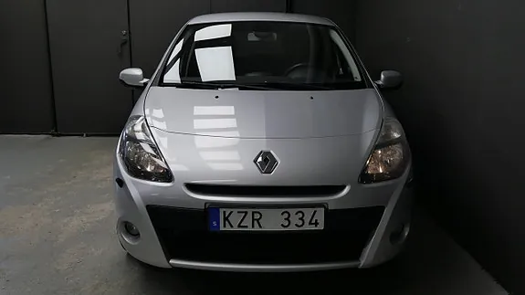 Renault Clio 2010 photo 4