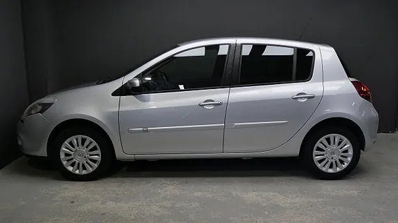 Renault Clio 2010 photo 5