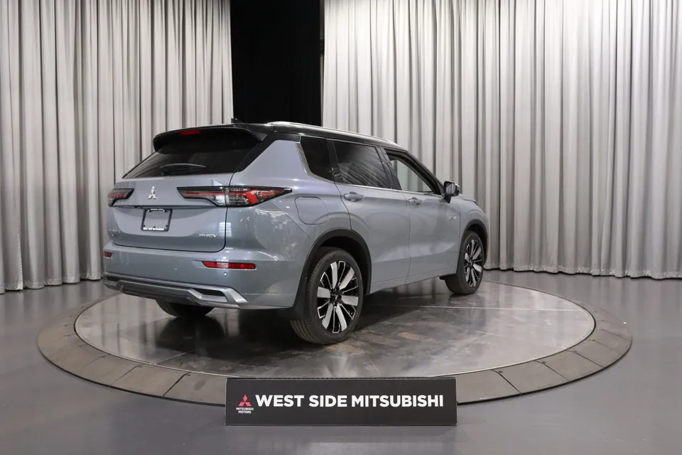 Mitsubishi Outlander 2026 photo 5