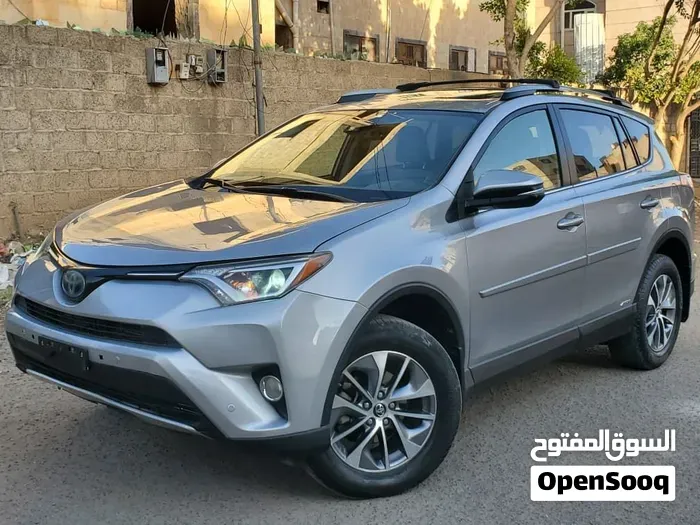 Toyota Rav 4 2017 photo 4