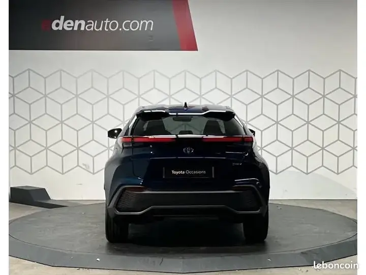 Toyota C-Hr 2025 photo 5