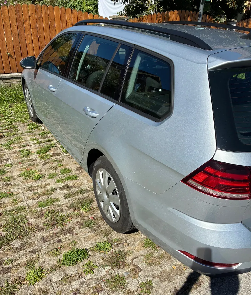 Volkswagen Golf 2019 photo 2