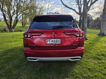 Mitsubishi Outlander 2022 photo 5