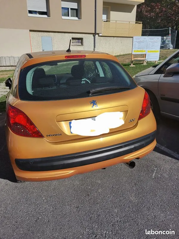 Peugeot 207 2006 photo 2