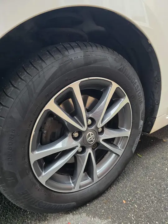 Toyota Verso 2013 photo 2