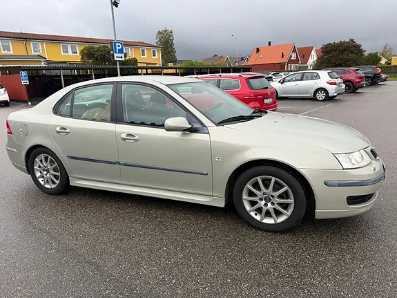 Saab 9-3 2007 photo 2