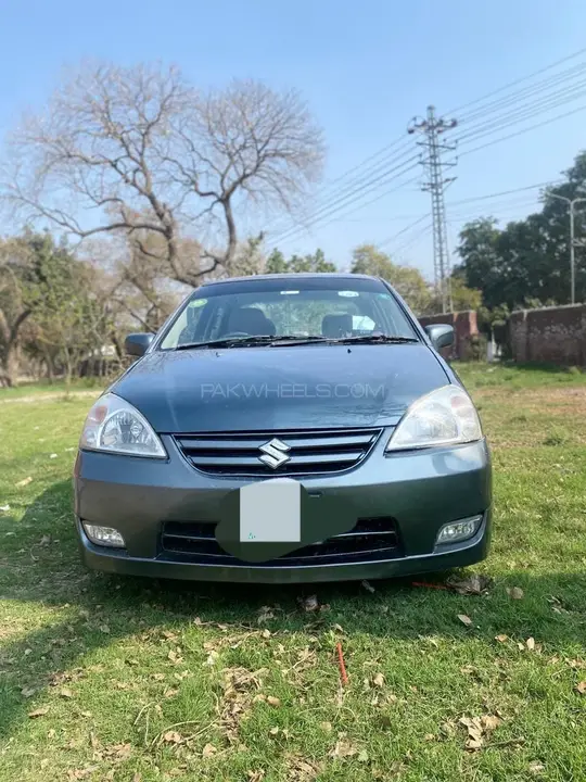 Suzuki Liana