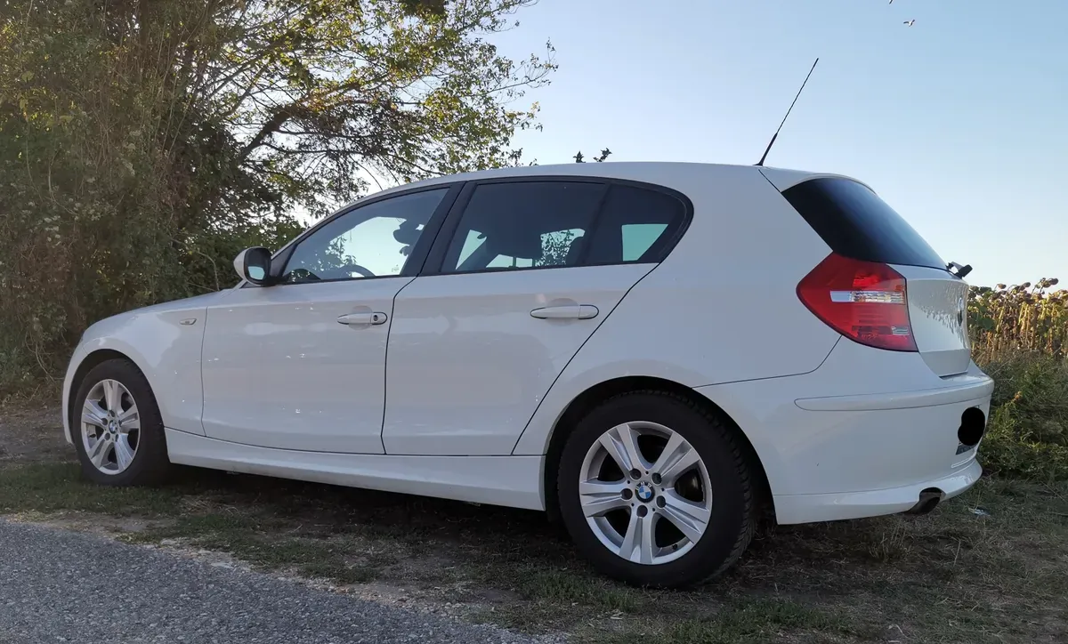 BMW 1 Series 2012 photo 2