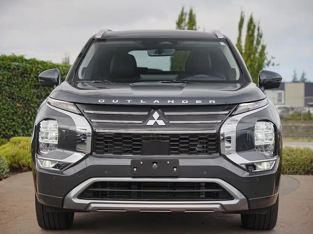 Mitsubishi Outlander 2025 photo 3