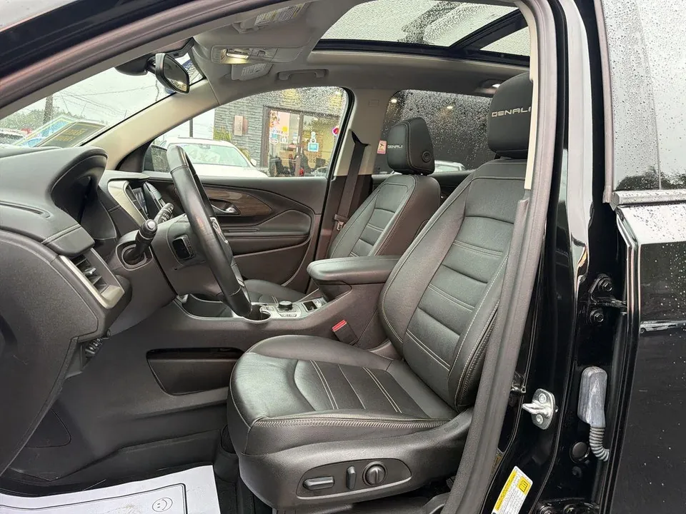 GMC Terrain 2024 photo 3