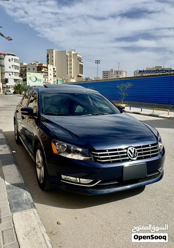 Volkswagen Passat 2012 photo 2