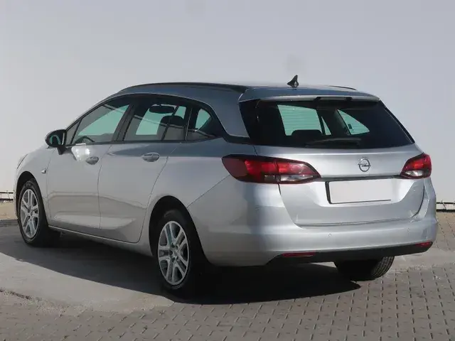 Opel Astra Sport Tourer 2016 photo 3