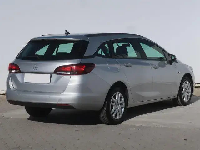 Opel Astra Sport Tourer 2016 photo 4