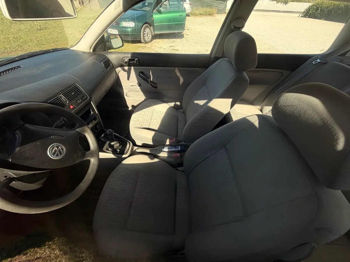 Volkswagen Golf 2001 photo 3