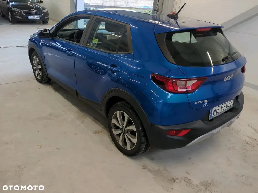 Kia Stonic 2023 photo 3