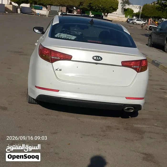 Kia K5 2012 photo 2