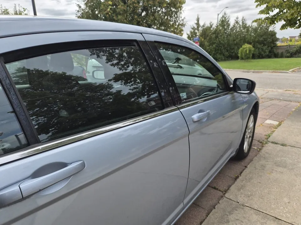 Chrysler 200 2013 photo 5