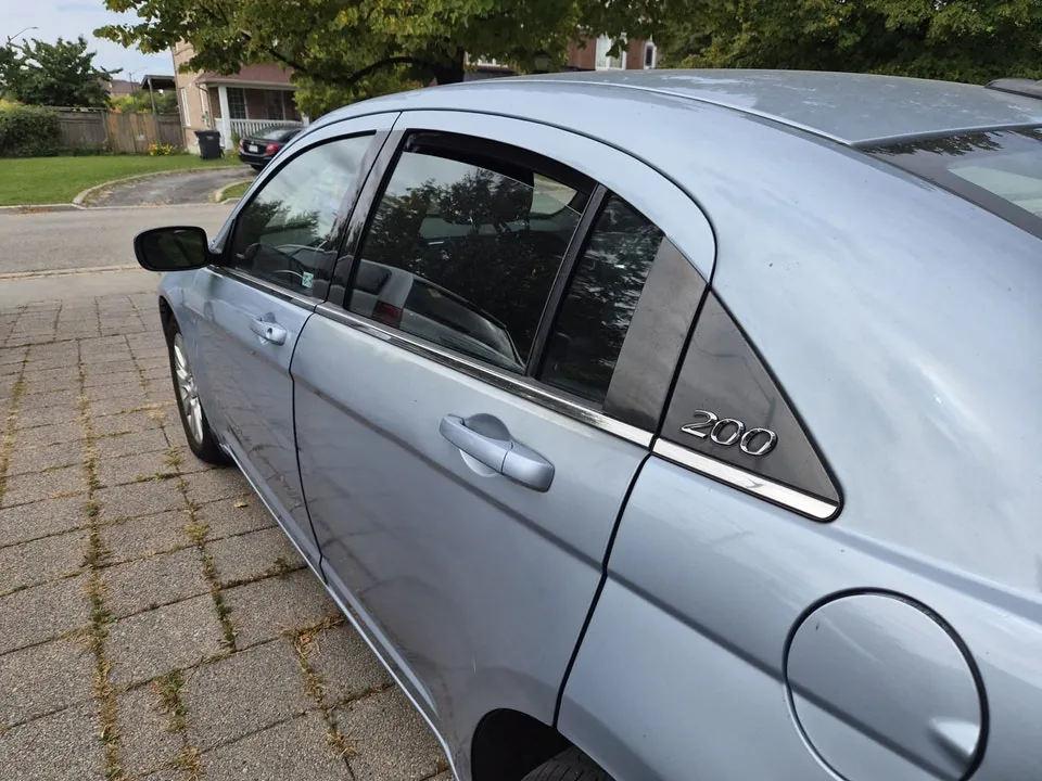 Chrysler 200 2013 photo 4