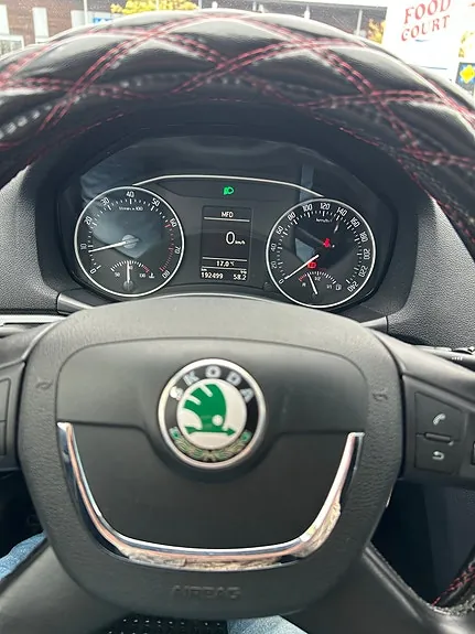 Skoda Octavia 2010 photo 3