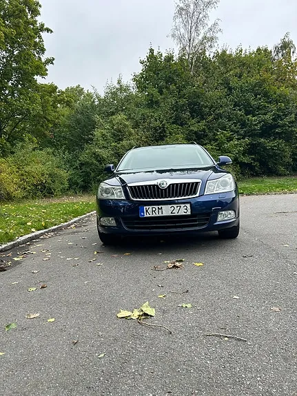 Skoda Octavia 2010 photo 4