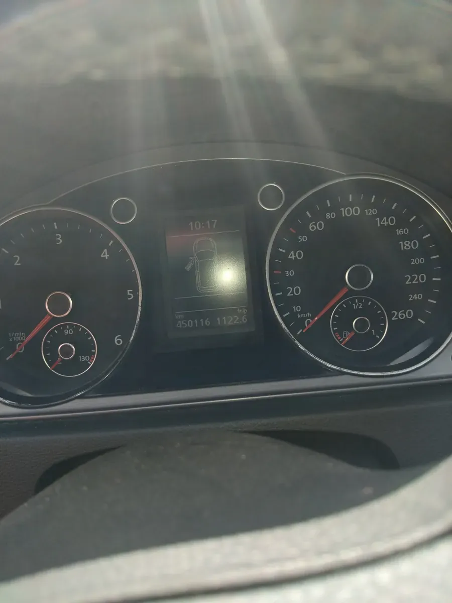 Volkswagen Passat 2012 photo 3