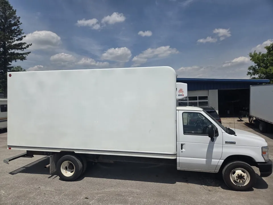 Ford E-450 2019 photo 4