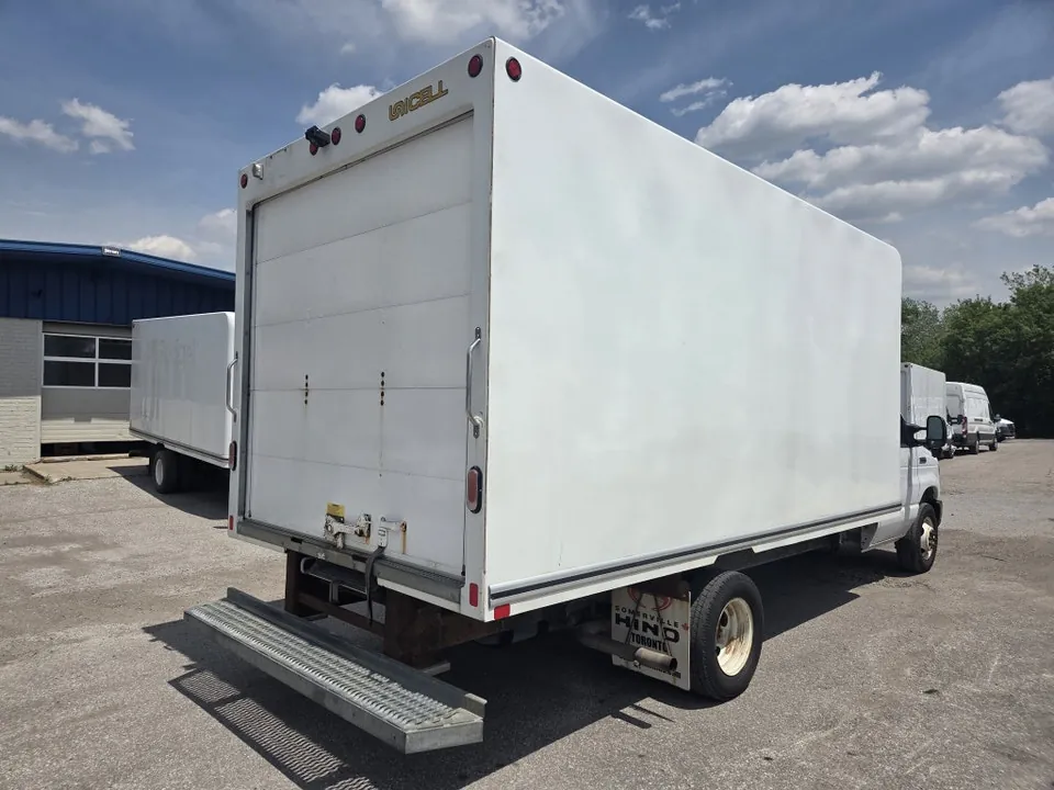 Ford E-450 2019 photo 5