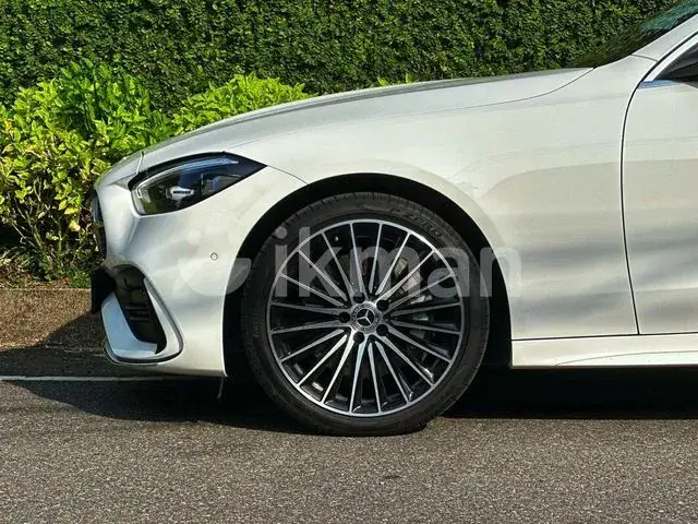 Mercedes-Benz C200 2025 photo 2