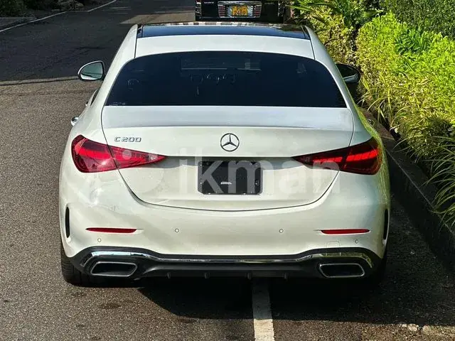 Mercedes-Benz C200 2025 photo 4