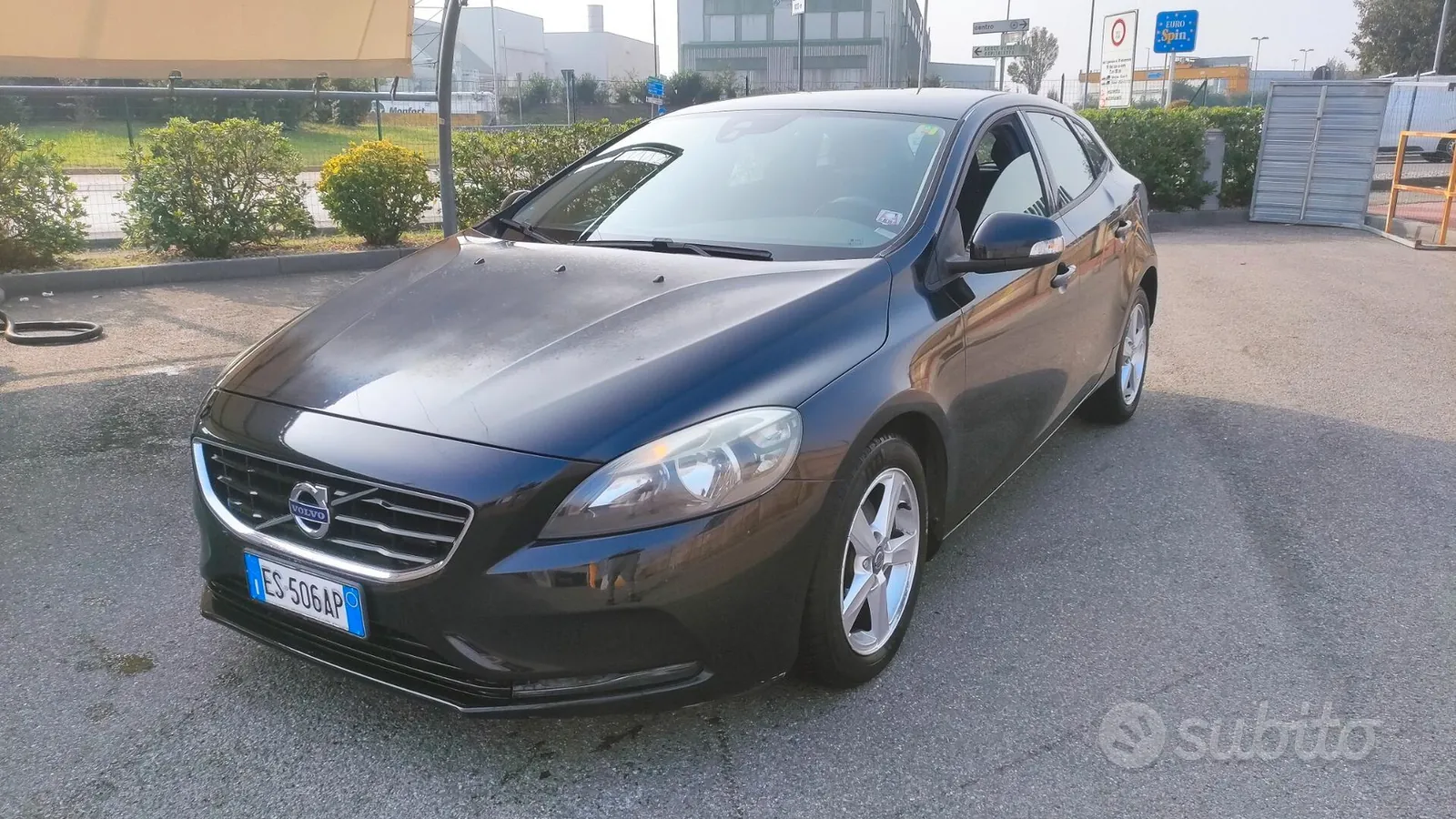Volvo V40