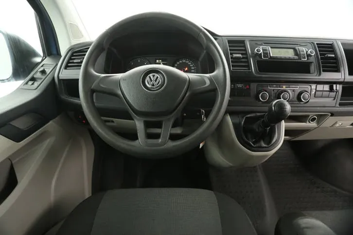 Volkswagen Transporter 2016 photo 2