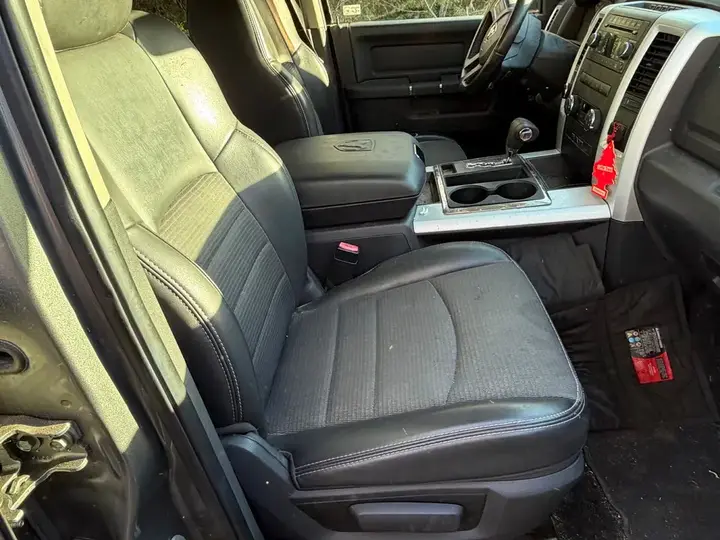 Dodge Ram 1500 2010 photo 3