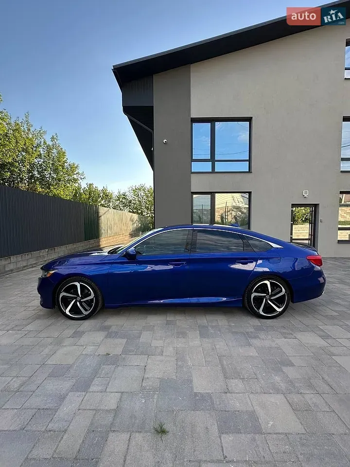 Honda Accord 2018 photo 4