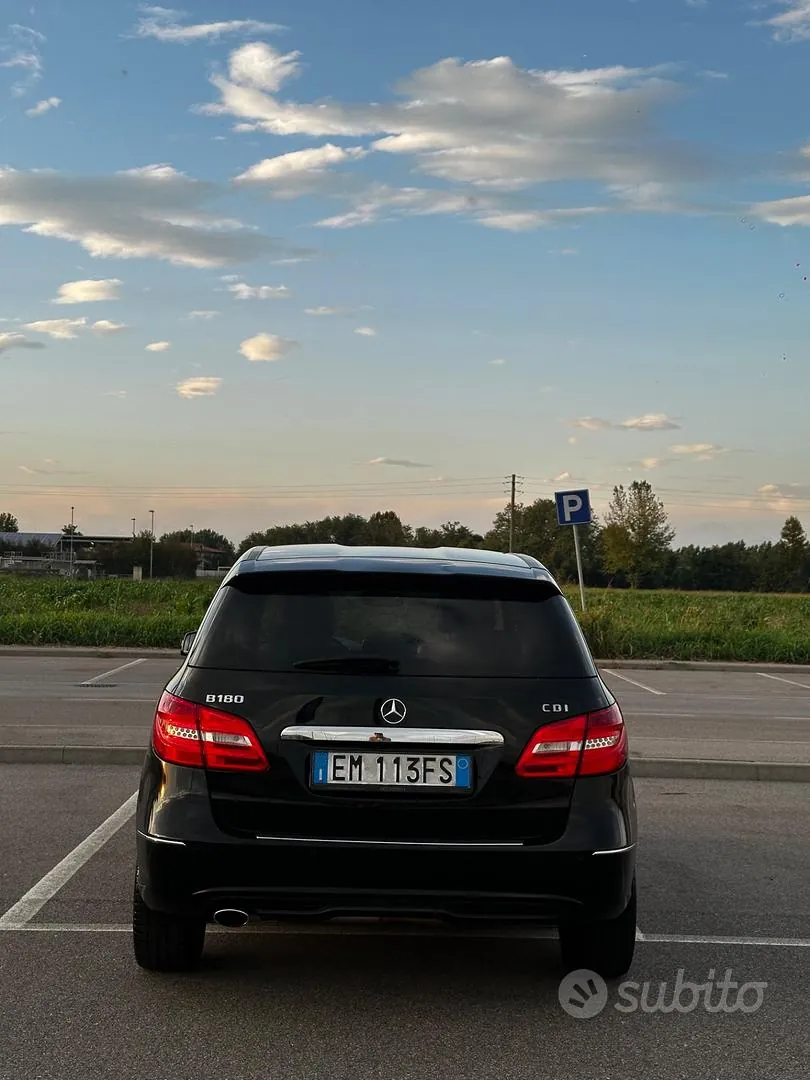 Mercedes-Benz A-Class 2012 photo 5