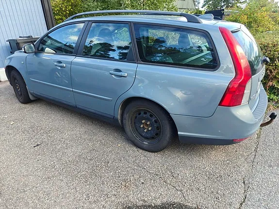 Volvo V50 2009 photo 2