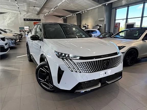 Peugeot E-3008