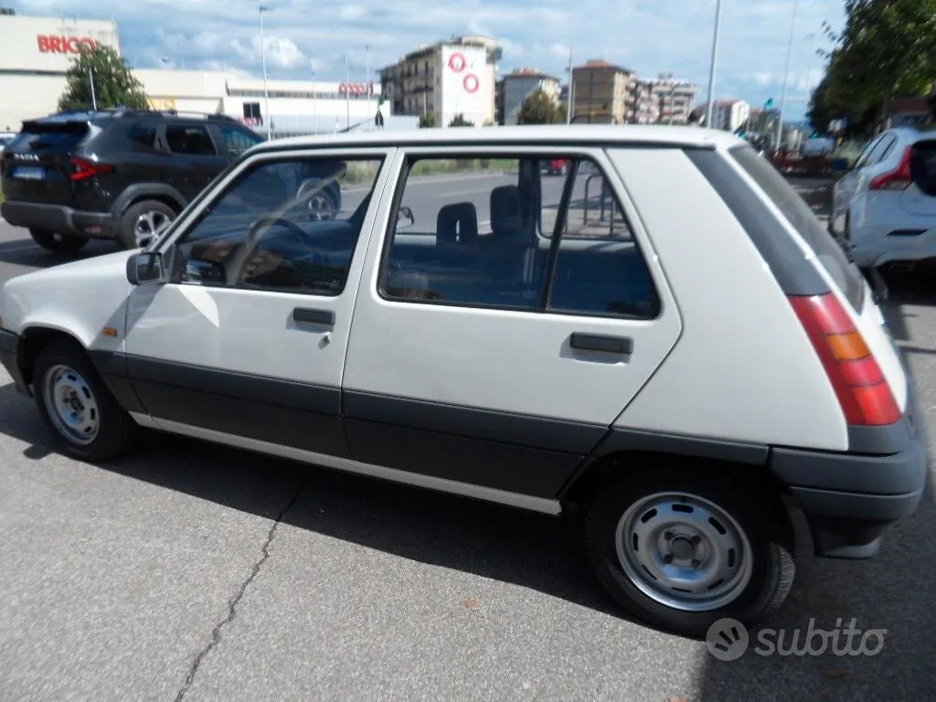 Renault R5 1989 photo 4