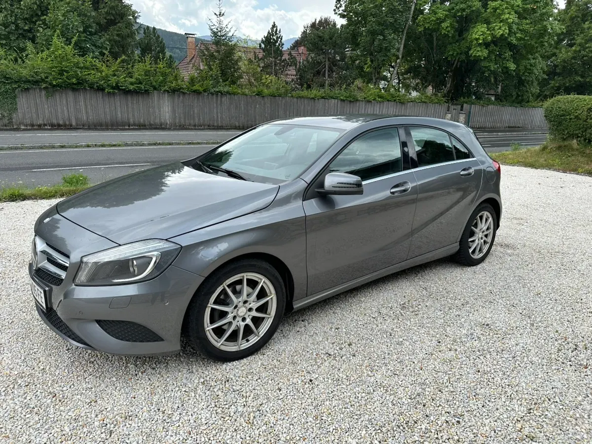 Mercedes-Benz Aklasse 2012 photo 2