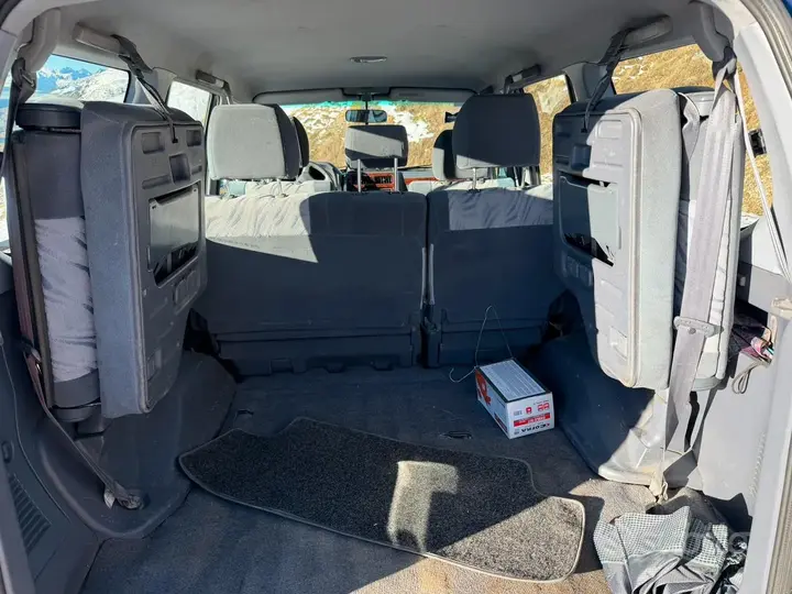 Toyota Land Cruiser 2000 photo 5