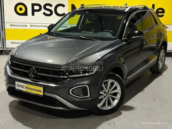 Volkswagen T-Roc 2023 photo 2