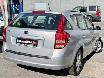 Kia Ceed Sw 2012 photo 3