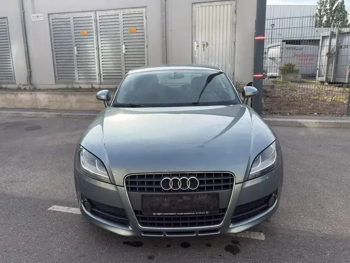 Audi Tt 2009 photo 2
