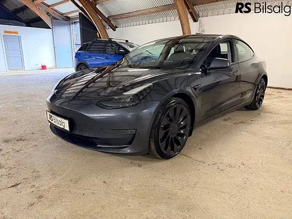 Tesla Model 3 2021 photo 2