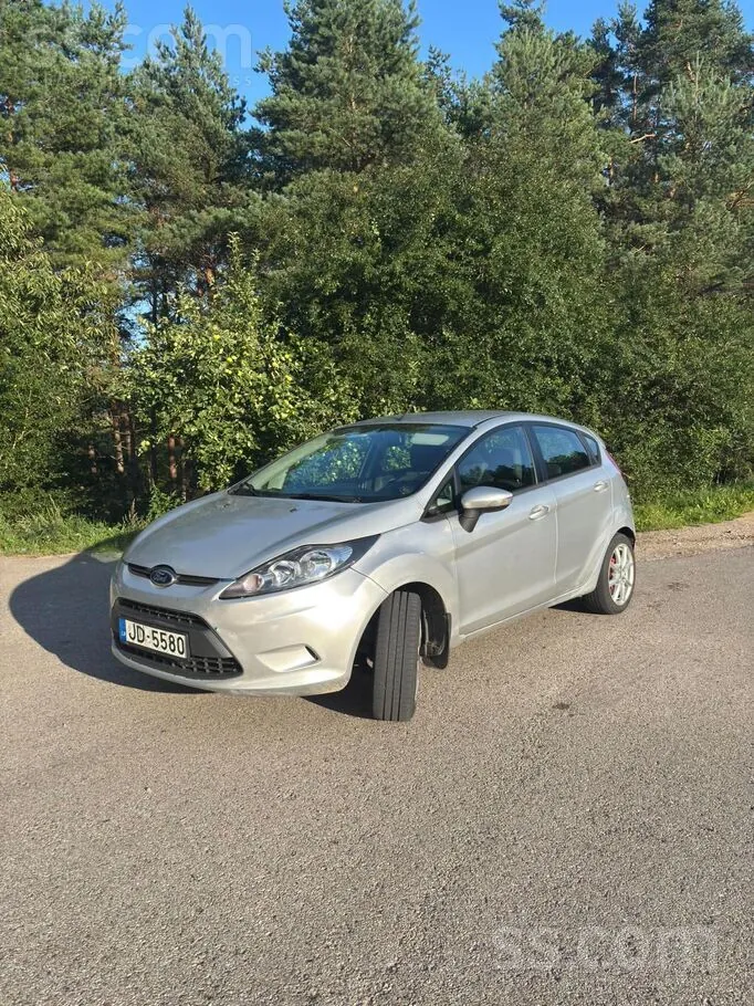 Ford Fiesta 2012 photo 4