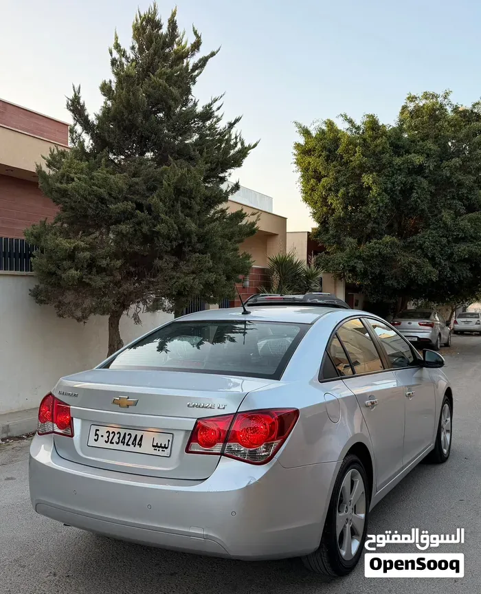 Chevrolet Cruze 2012 photo 4