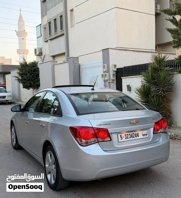 Chevrolet Cruze 2012 photo 3