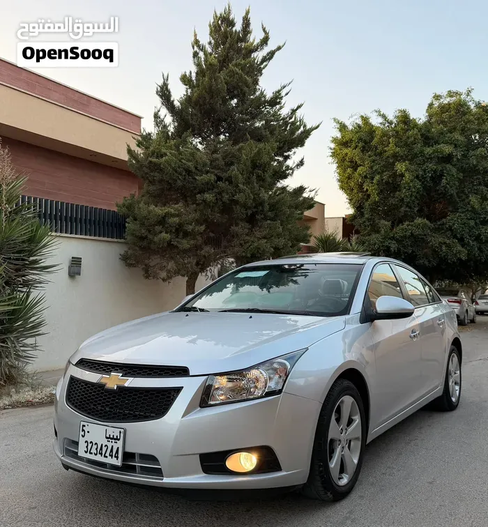 Chevrolet Cruze 2012 photo 2