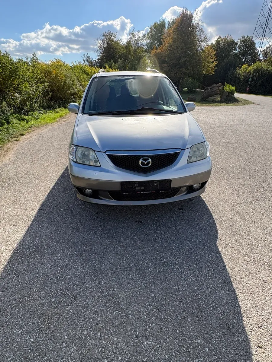 Mazda Mpv 2002 photo 2