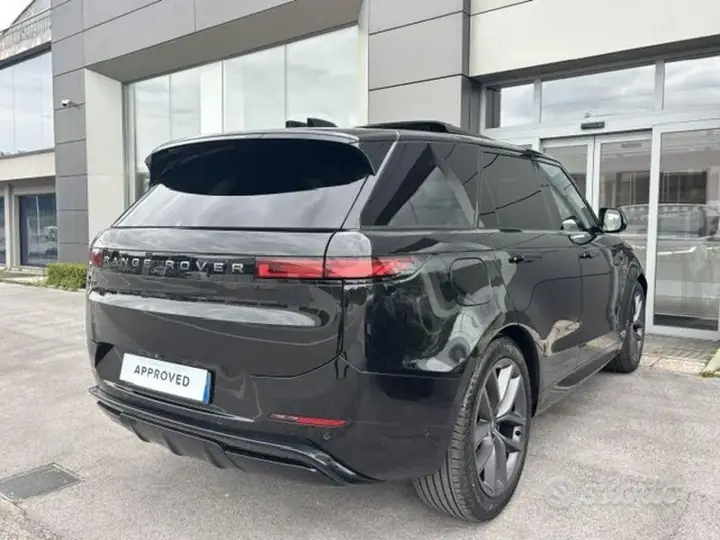 Land Rover Range Rover Sport 2025 photo 2