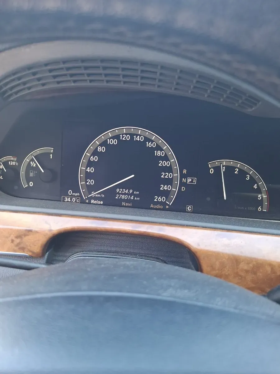 Mercedes-Benz S-Class